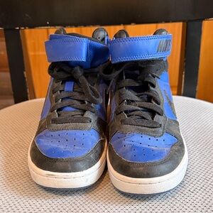 Kids’ Nike Court Borough Mid 2 Mid Top Sneakers